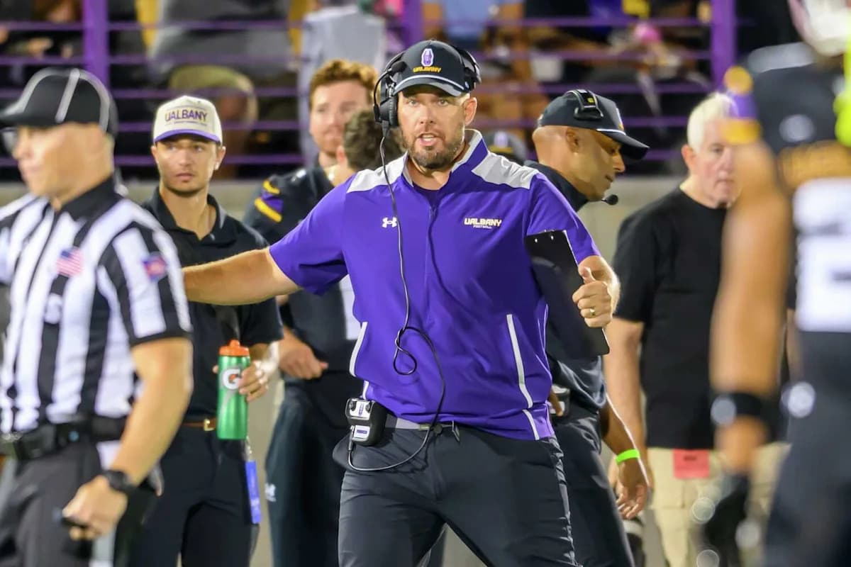 UAlbany football's kickoff at Buffalo delayed 2 1/2 hours by weather