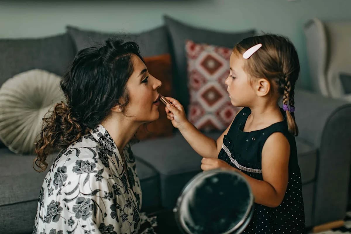 More Moms Are In Their Single Dating Era—And Not Feeling Guilty About It