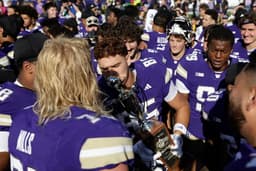 Washington Huskies Tight End Among Best at His Position