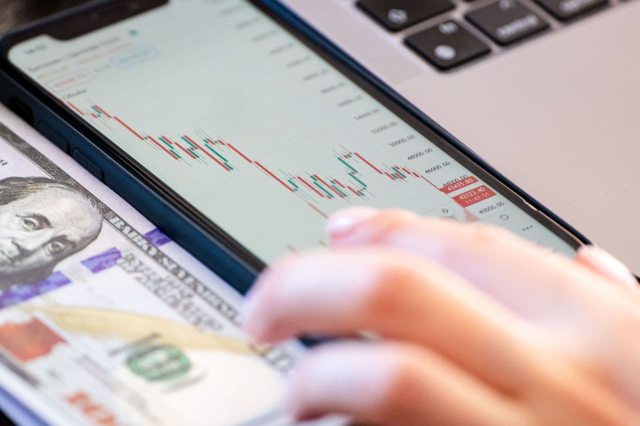 US Megadeals Drive Fintech Investment as EMEA Hits a ...
