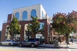 Palantir gets new Hold rating at Benchmark (PLTR:NASDAQ) | Seeking Alpha