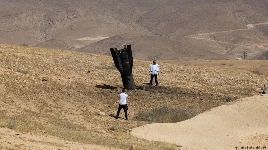 Middle East updates: Israel and Iran trade fresh strikes
