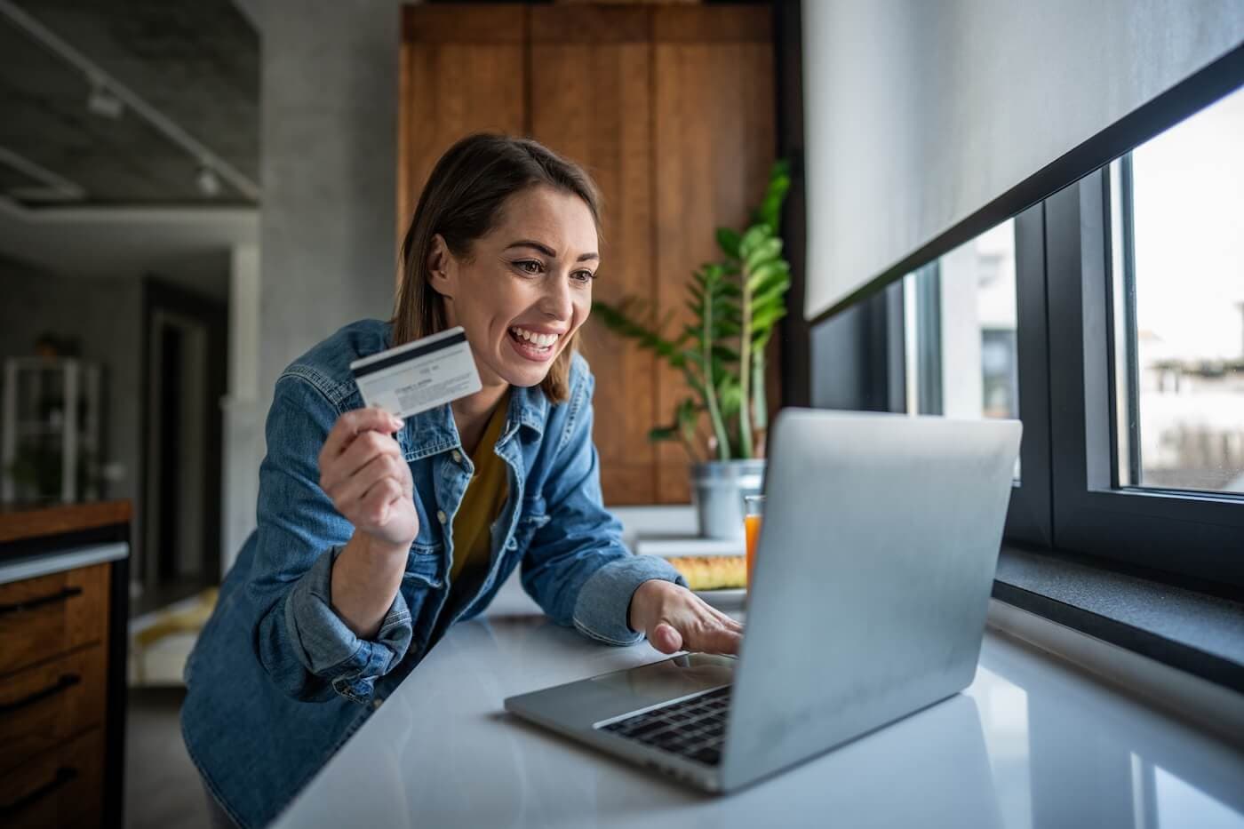How to Stop Overspending Each Month