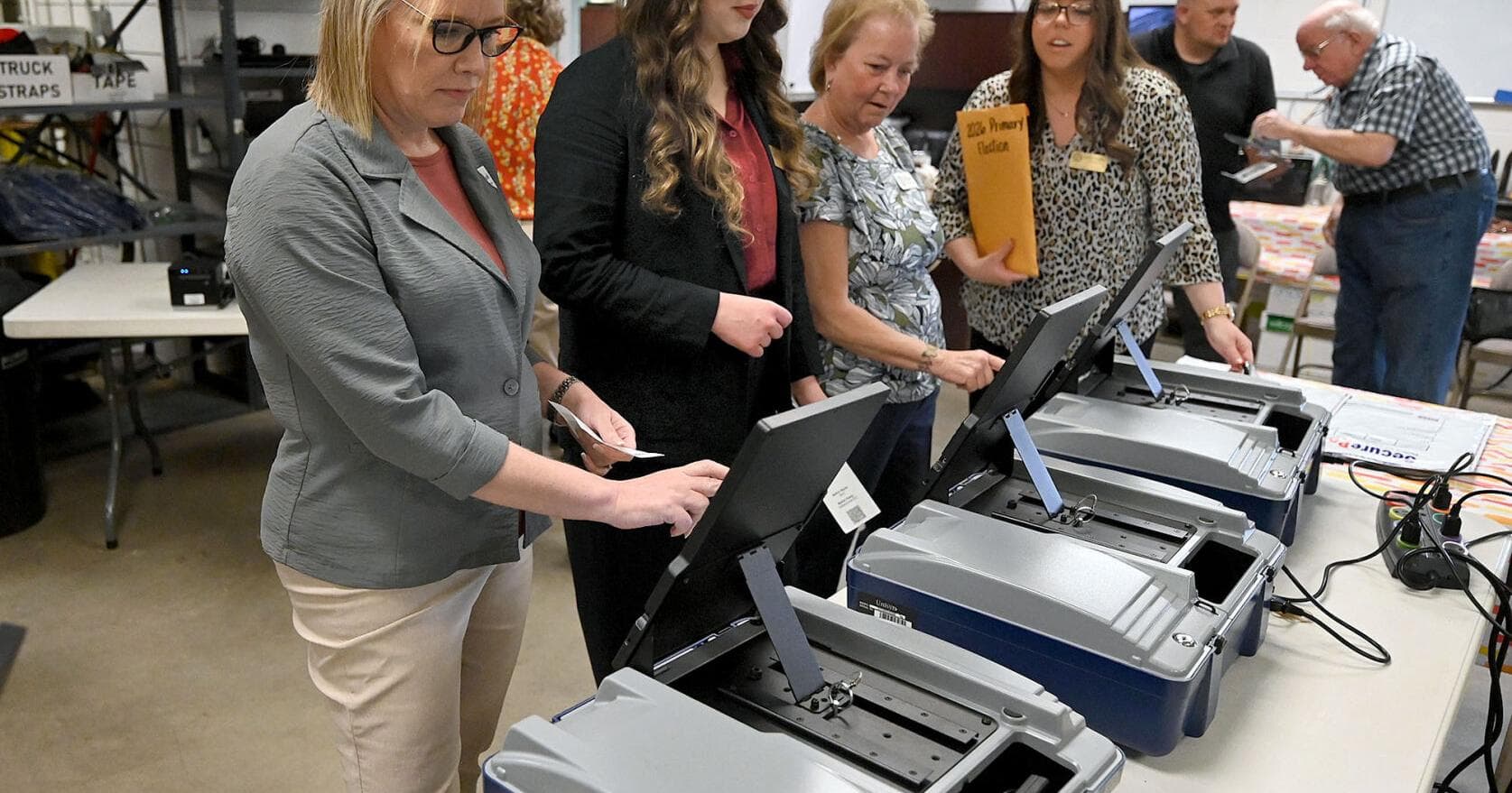 LeAnna Moore retiring as Vigo County clerk - Terre Haute Tribune-Star