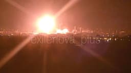 @Osinttechnical: Ukrainian attack drones successfully hit a major Russian petrochemical plant in the city of Togliatt...