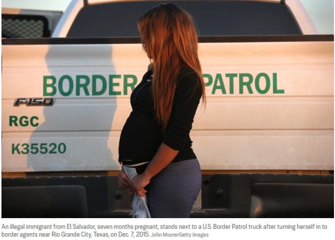 Supreme Court Justice Thomas Says Birthright Citizenship Ruling ‘Devalues’ US Citizenship
