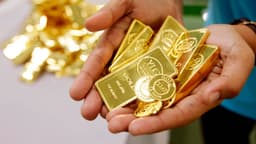 Bernstein revamps gold price target on Fed-rate shift - TheStreet