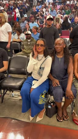 @WNBA: Players supporting players ❤️

#WNBAAllStar2026 | @ATT https://t.co/I5F6UzdHK1