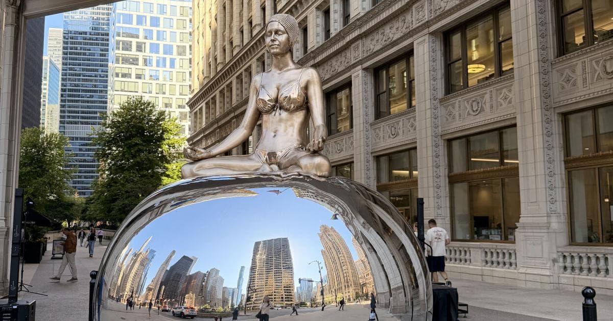 Hilton Contemporary brings monumental Feuerman sculptures to Chicago's Mag Mile