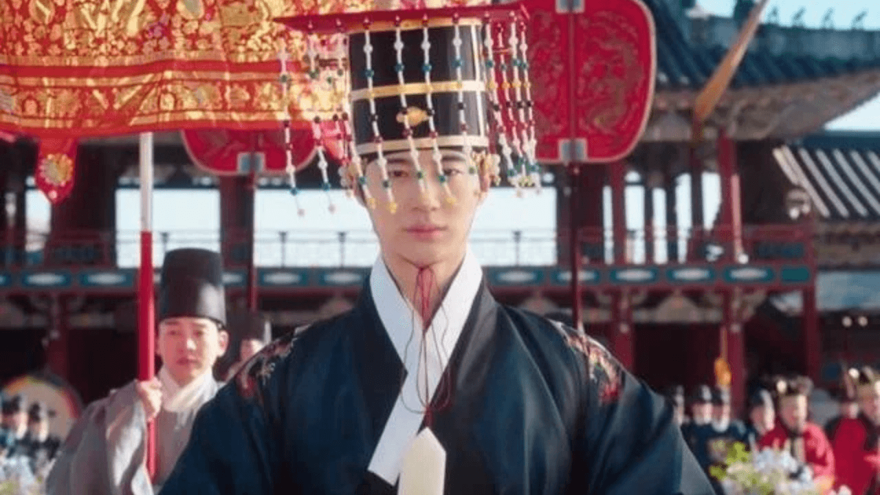MBC Removes Byeon Woo Seok's Viral Throne Scene Following Heated 'Perfect Crown' Controversy
