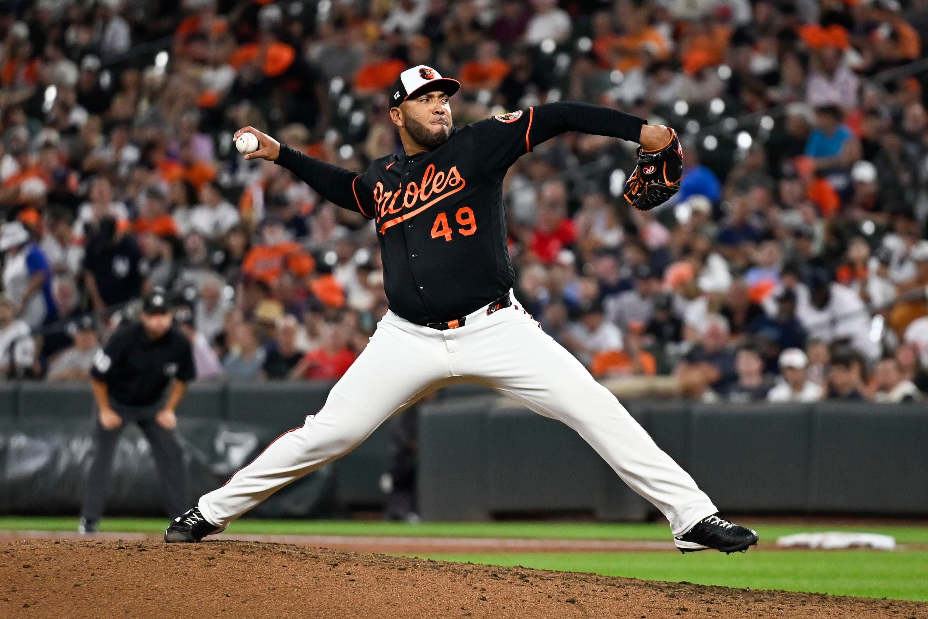 Albert Suárez was the Orioles' continual unsung hero