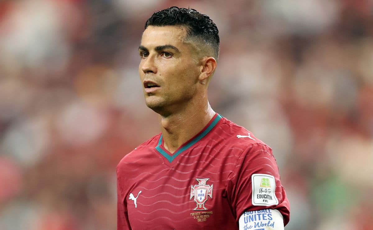 Brazil legend Ronaldo explains why Cristiano Ronaldo can ...