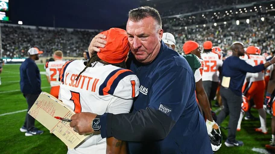 Latest AP Top 25 release just made the end of Illinois' ...