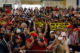 Data Centers Emerge as Key Issue in U.S. Midterm Elections