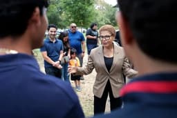 L.A. mayoral candidates vie for the crucial Latino vote. Bass has an edge ...