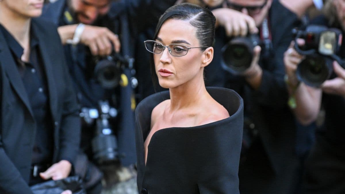 Katy Perry shows true colours when fan approaches her at Coachella festival - The Mirror