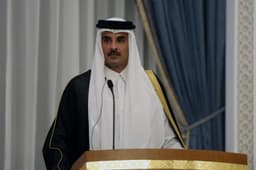Qatar emir holds Saudi, UAE talks amid push for US-Iran deal