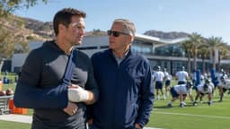 Kyle Shanahan returns to 49ers practice after crash
