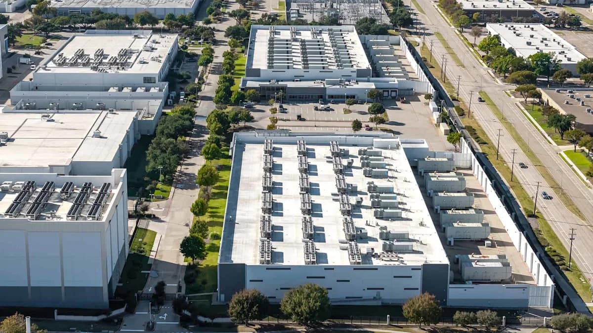 3 top REITs to consider for long-term passive income in 2026