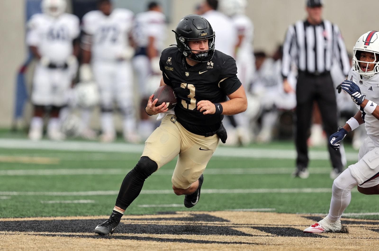 Army QB Cale Hellums Nears 2000 Career Rushing Yards