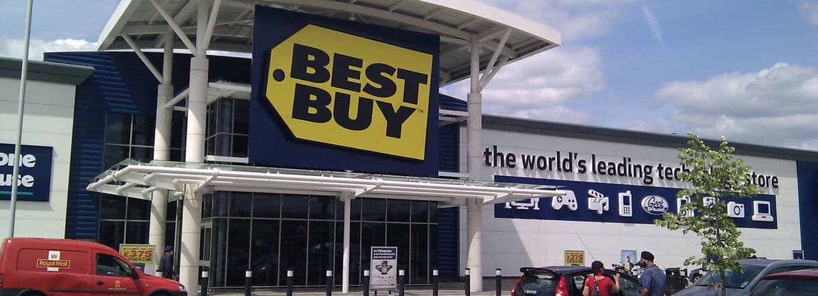 Potential GameStop Bid Puts Best Buy’s Role And Options In Focus - Simply Wall St News