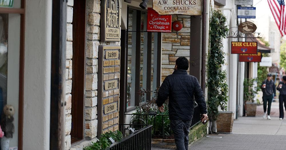 Carmel City Council Overturns A.W. Shucks Permit Revocation | Eat + Drink | montereycountynow.com