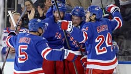 Rangers roll past Lightning to remain undefeated at MSG