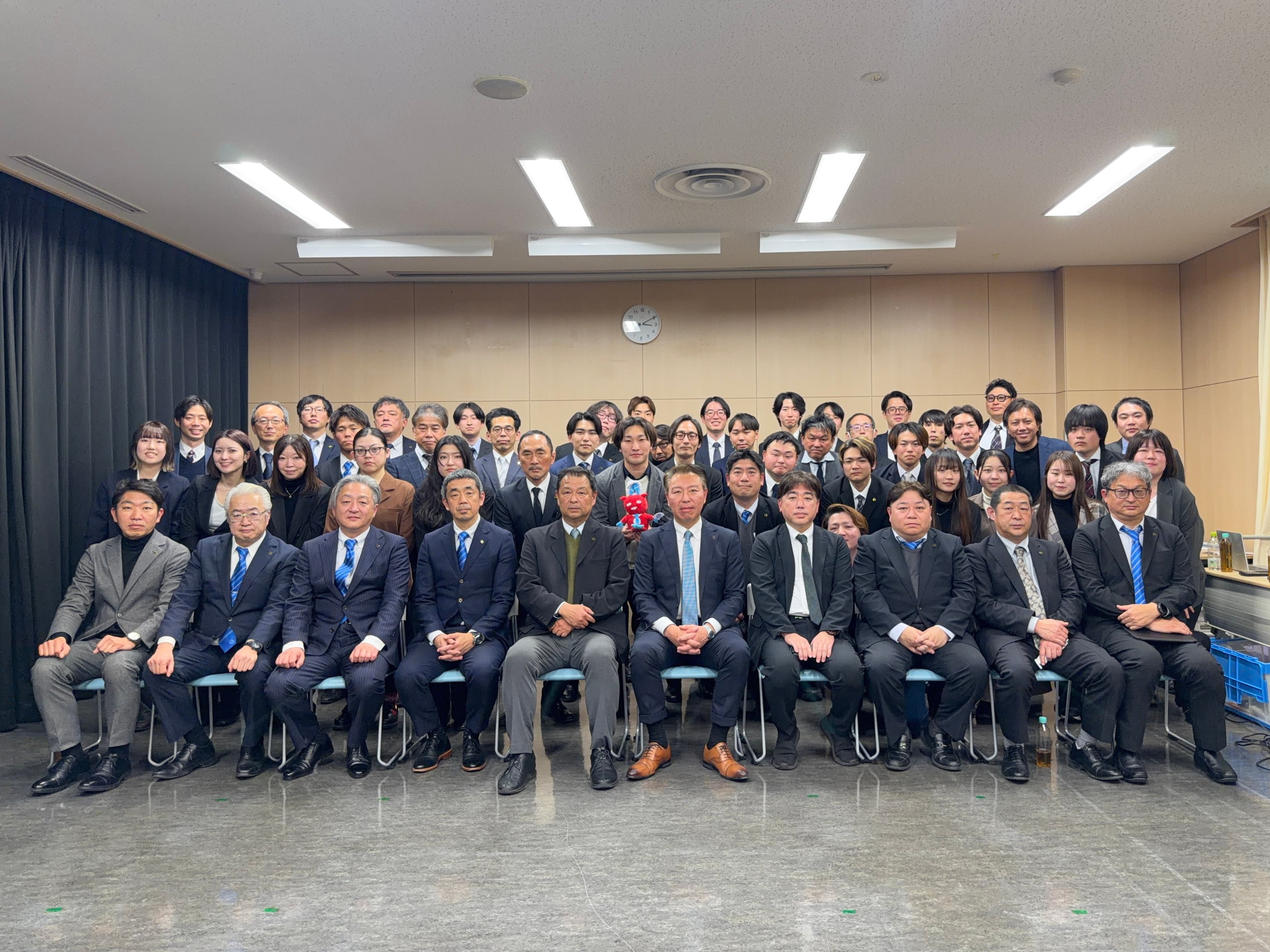 イベント業界の中小企業が全社員一律2.5万円を賃上げ中小企業平均の約2倍、賃上げ率12.8％を実施～昨年導入の「しあわせ応援手当」を踏まえた待遇改善～：時事ドットコム