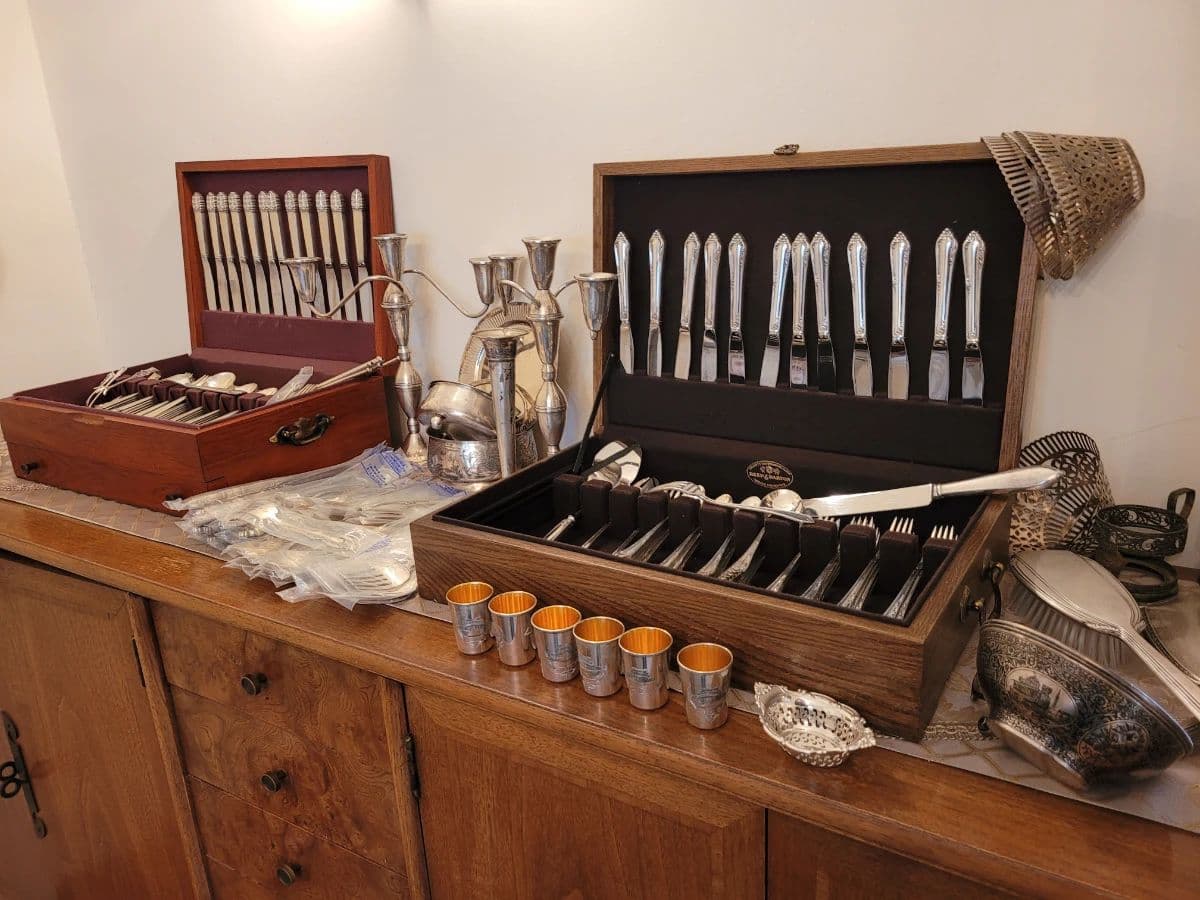 TERRIFIC WATERTOWN ESTATE SALE SAT APRIL... starts on 4/25/2026