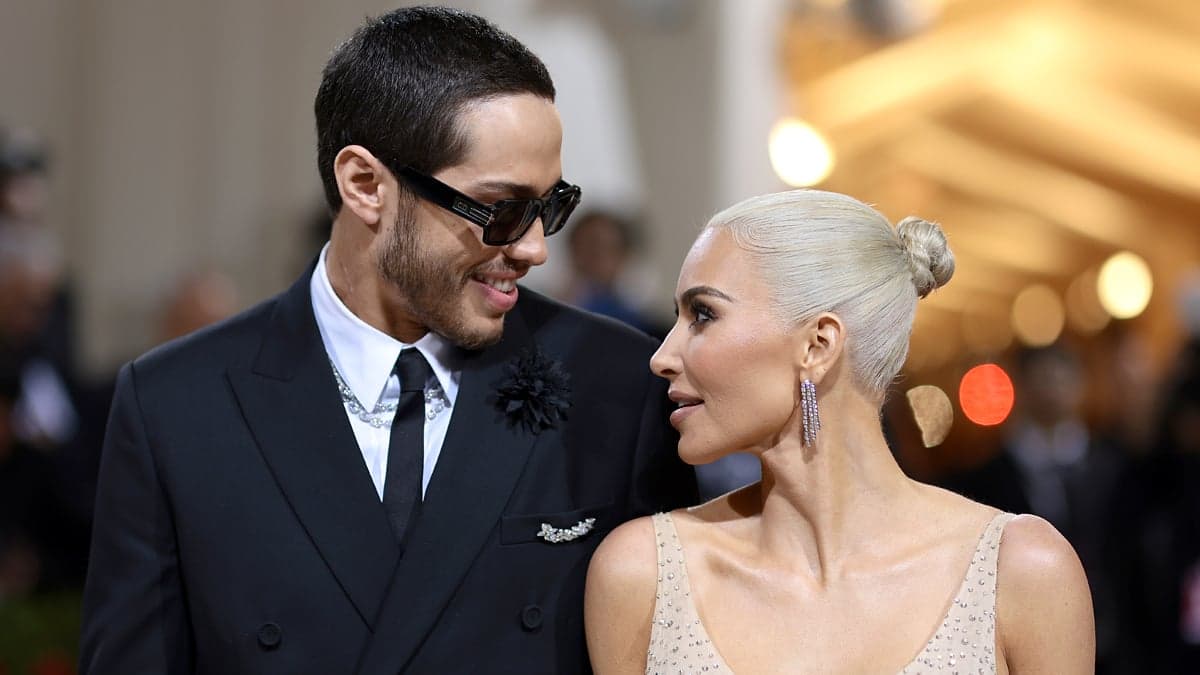Pete Davidson Praises Ex-Girlfriend Kim Kardashian: ‘She’s Superhuman’