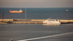 US blockade of Iran's Strait of Hormuz ports to begin Monday - abc7NY