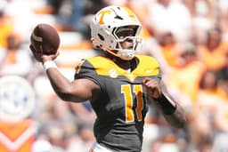 2026 SEC football starting quarterbacks