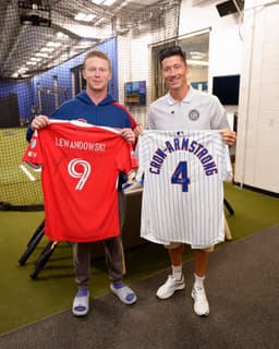 @MLS reposted: Chicago’s new resident, @lewy_official. ❤️ https://t.co/PZdLUwK0m5