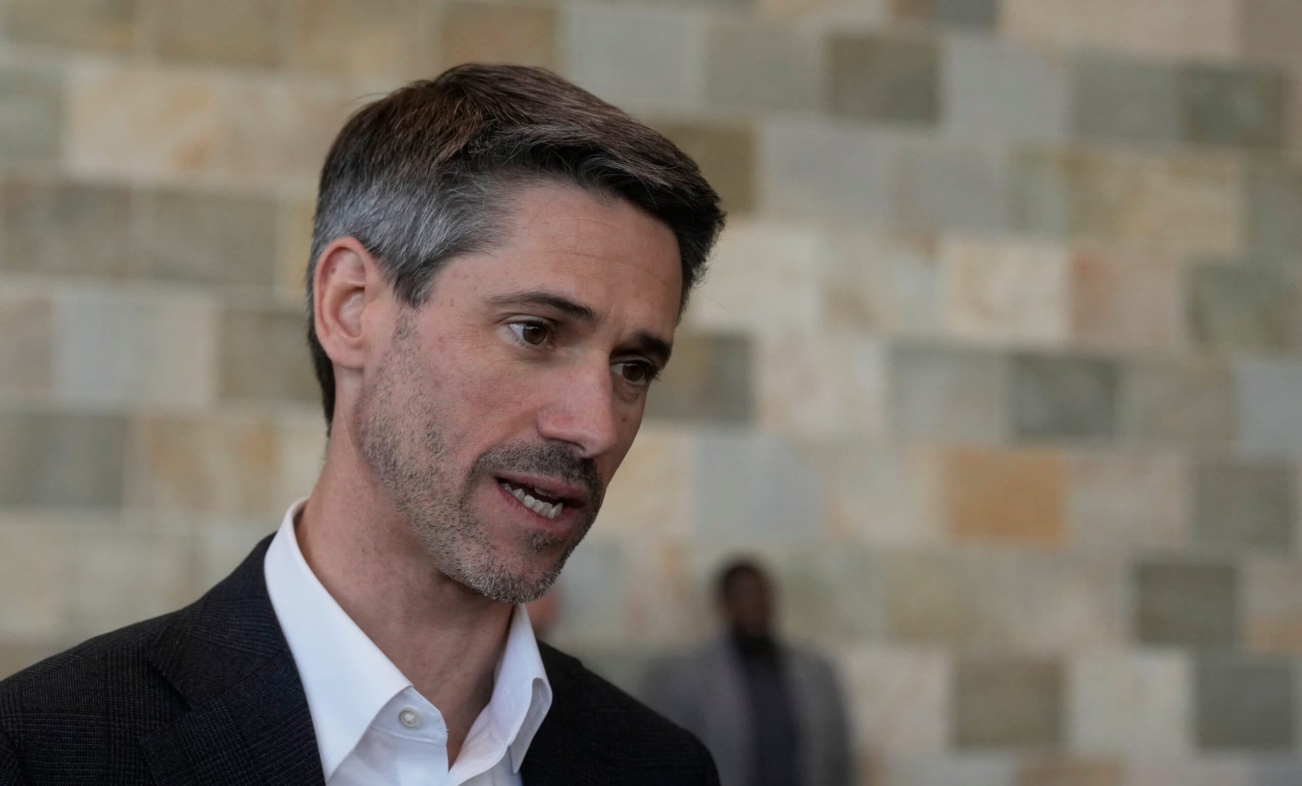 Internal poll puts Matt Mahan higher in California governor contest - Local News Matters