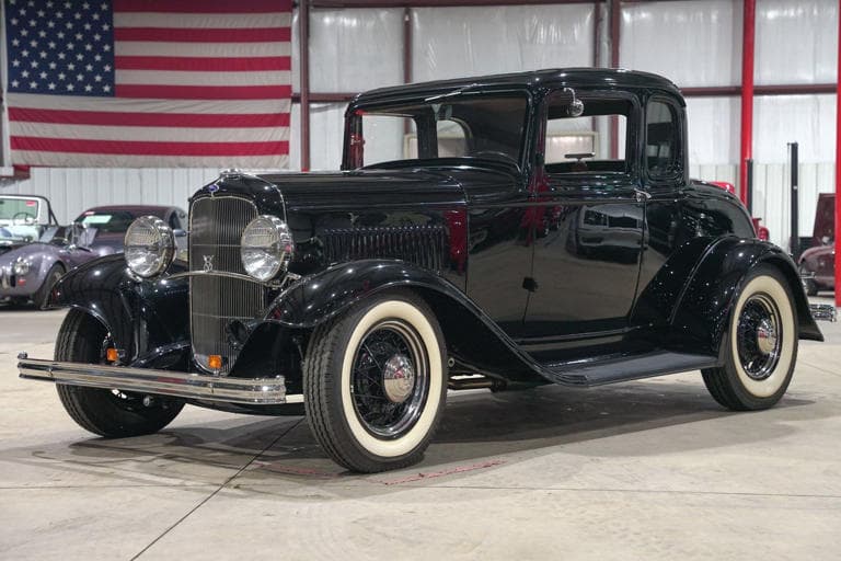 1932 Ford Model B coupe blends classic style with V8 power in collector market