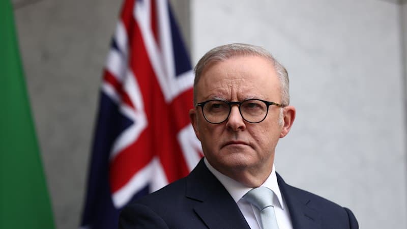 Australia news LIVE: O'Neil challenged on 'negative equity' ...
