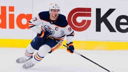Oilers' Connor McDavid sets NHL record for assists ...