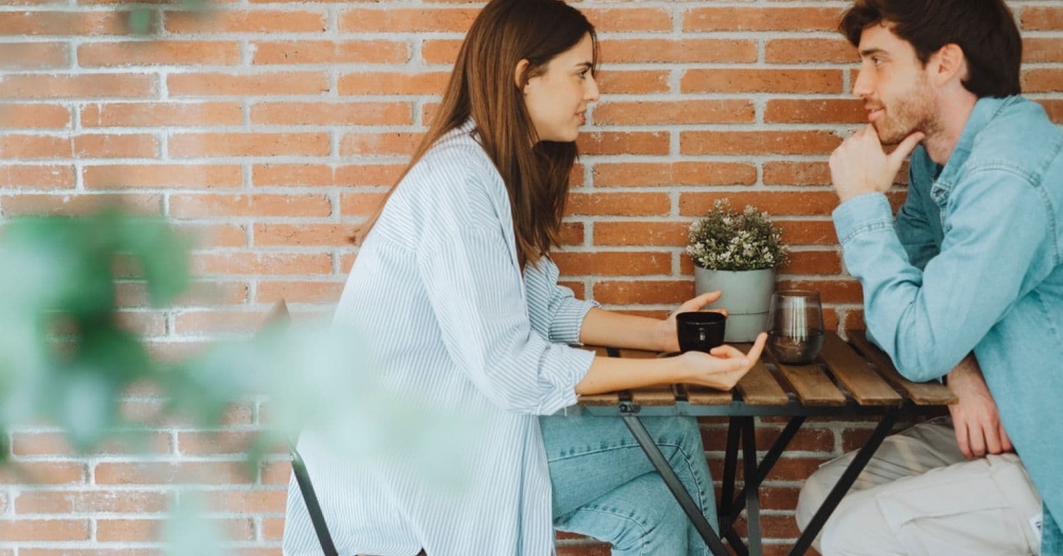 5 Signs of an Emotionally Available Person