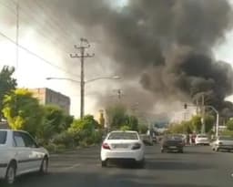 دود غلیظی که در محدوده جاده ملارد، بعد از پل ارتش مشاهده شده، ...