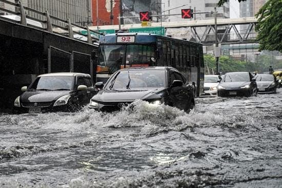 Bangkok Flooding Disaster - I am HERE