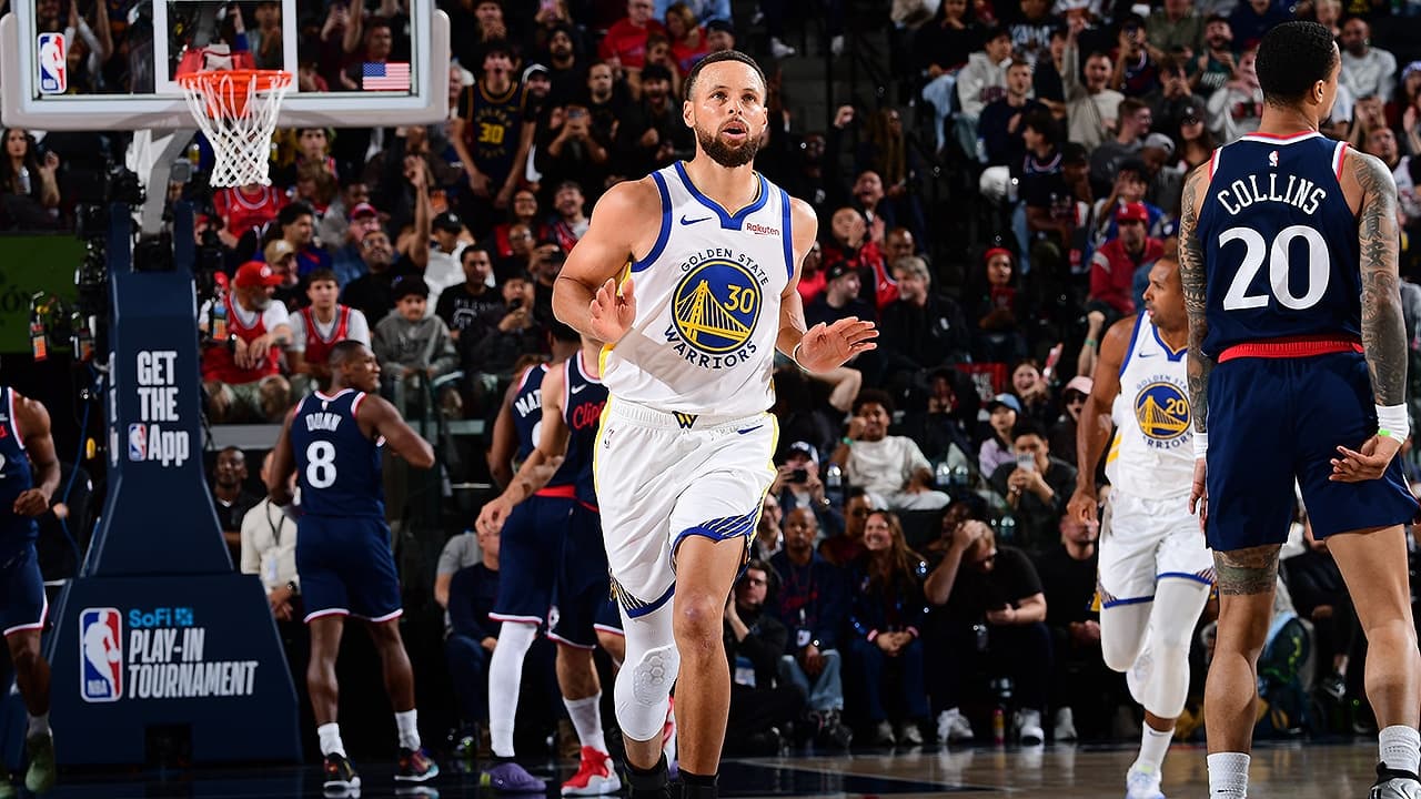 Stephen Curry Explodes for Monster Second-Half, Leading Warriors Past Clippers in Play-In Tournament