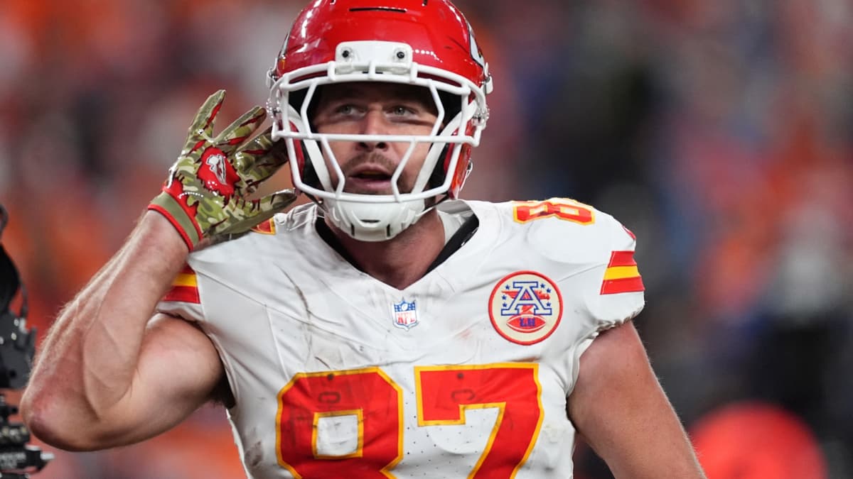 Nate Burleson's huge sacrifice to get CBS to sign Travis ...