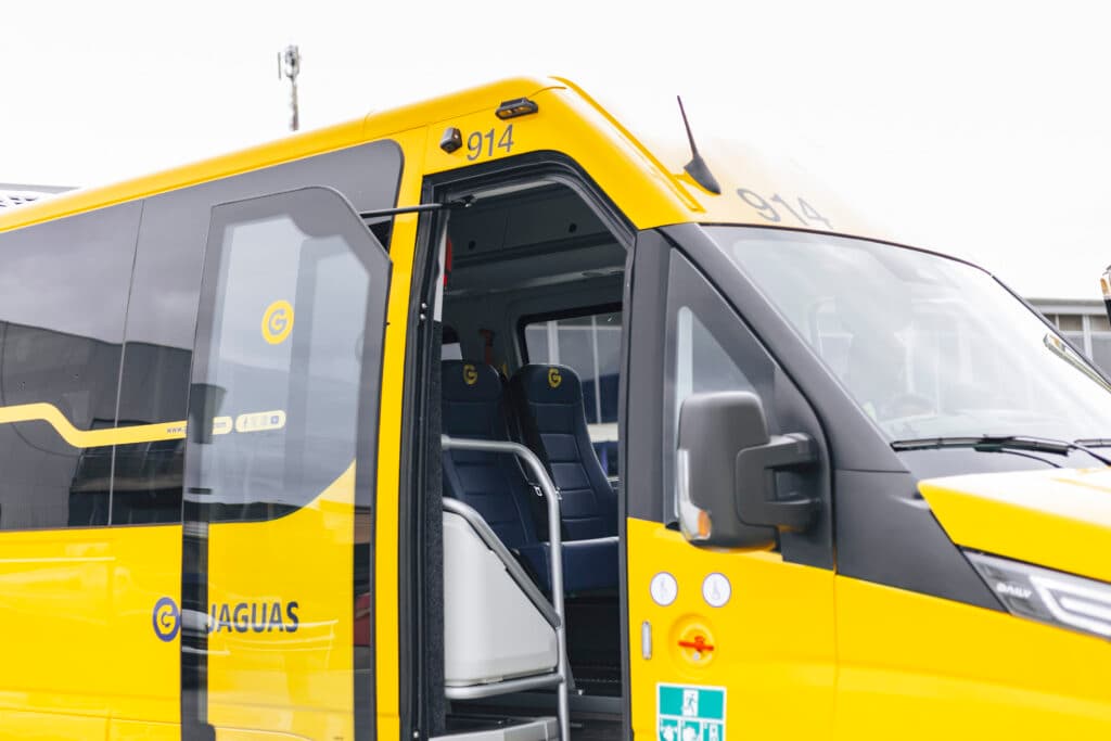 Ayuda de transporte para personas con discapacidad: 85, ...