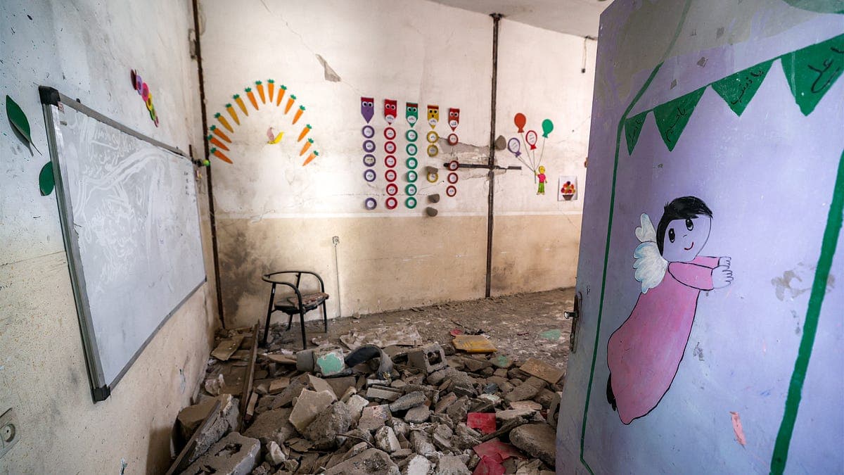 Video: The Morning the U.S. Bombed a School in Iran 