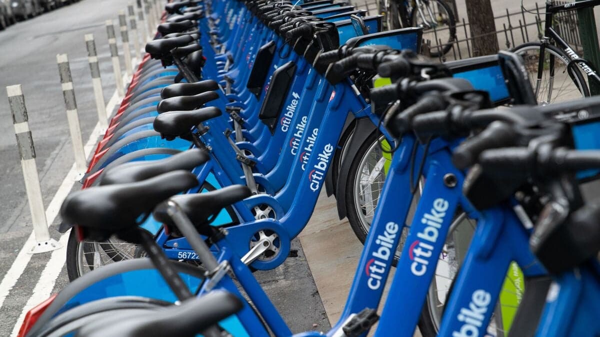 Google Maps just made it way easier to rent a bike in 10 ...