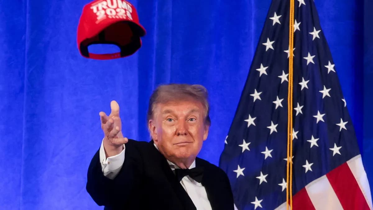 No gunman, but Trump fires shots at White House ...