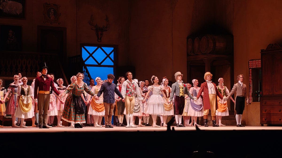 Review: La Fille mal Gardée @Covent Garden Opera House