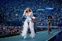 Beyoncé Breaks Her Own Record at Tottenham Hotspur ...