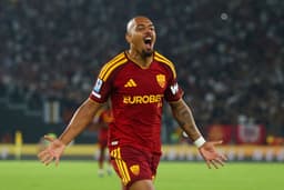 Official | Malen crowned Serie A player of the month for ...