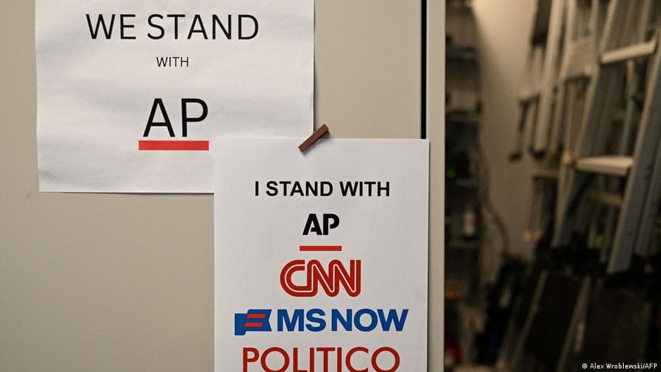 US: Justice Department probes Trump's press pool boycott